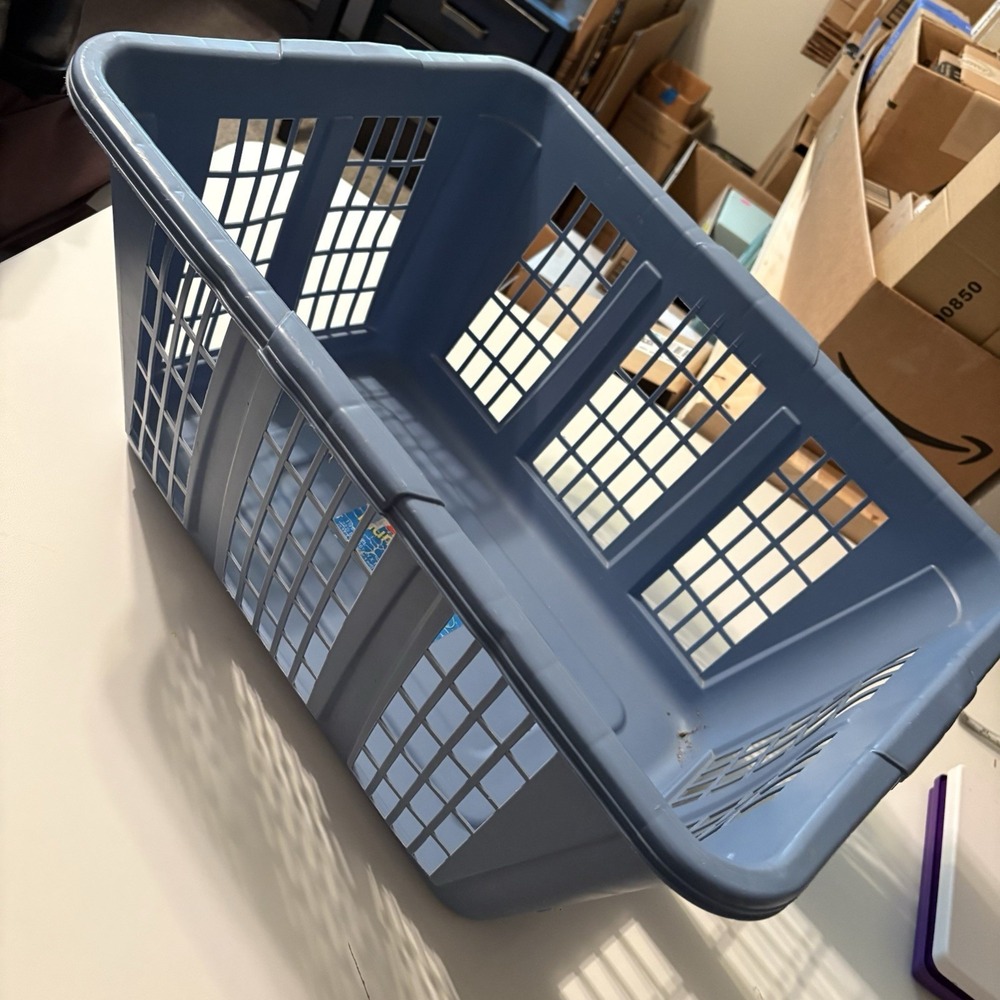 Vintage Rubbermaid Laundry Basket 2965 Blue Hamper Rectangular Plastic